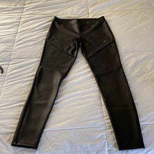 Stretchy black express leggings